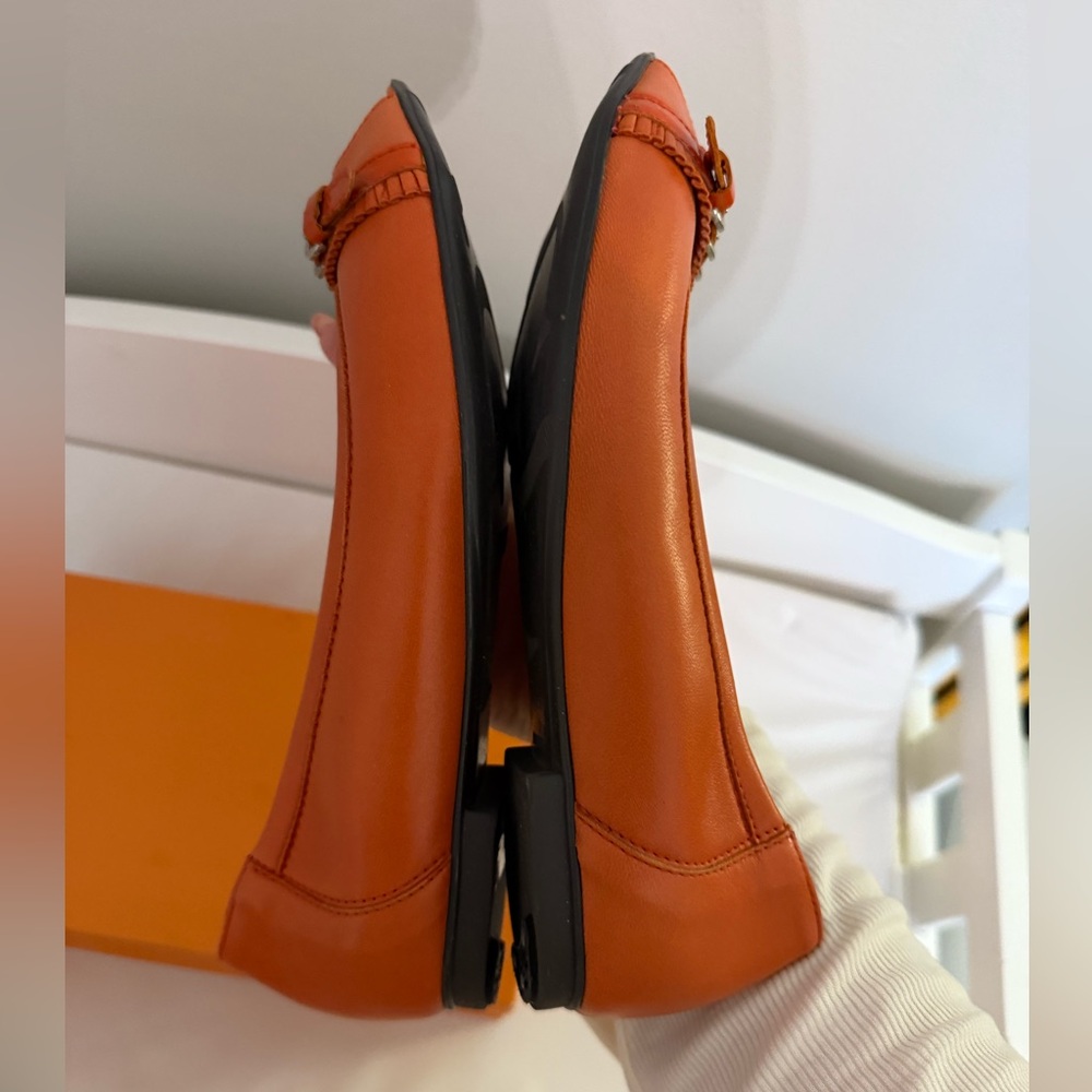 AGL ATTILIO GIUSTI LEOMBRUNI Mango Orange Leather Flats with Buckle Accents, 40 - Picture 9 of 10